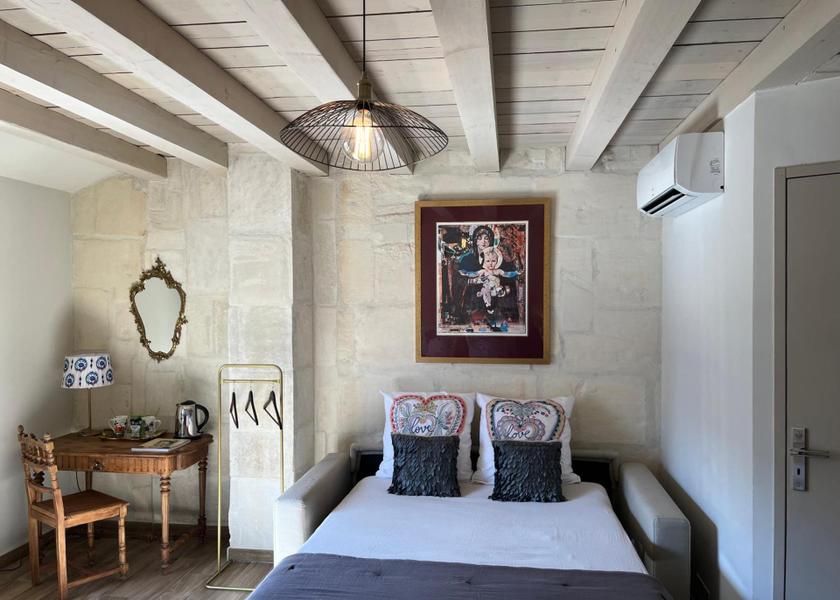 Provence - Alpes - Cote d'Azur Fontvieille 