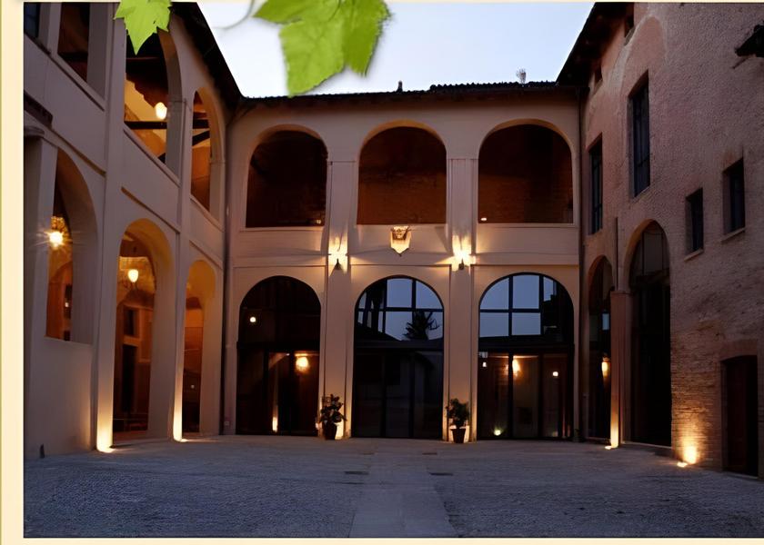 Piedmont Lu exterior view