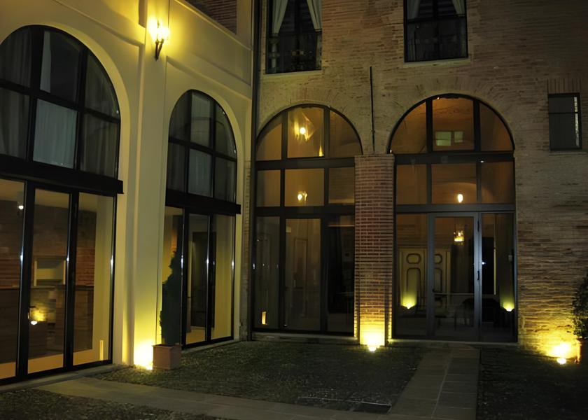 Piedmont Lu exterior view