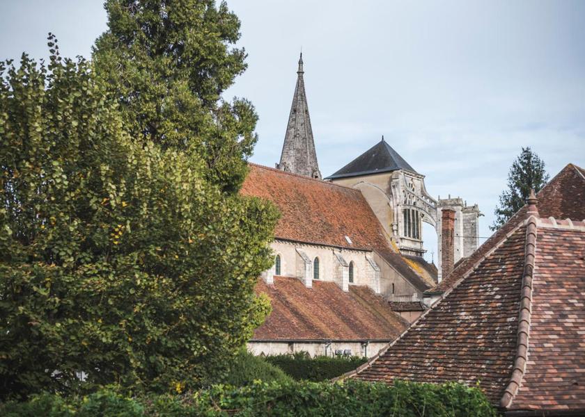 Bourgogne-Franche-Comté Auxerre nearby attraction
