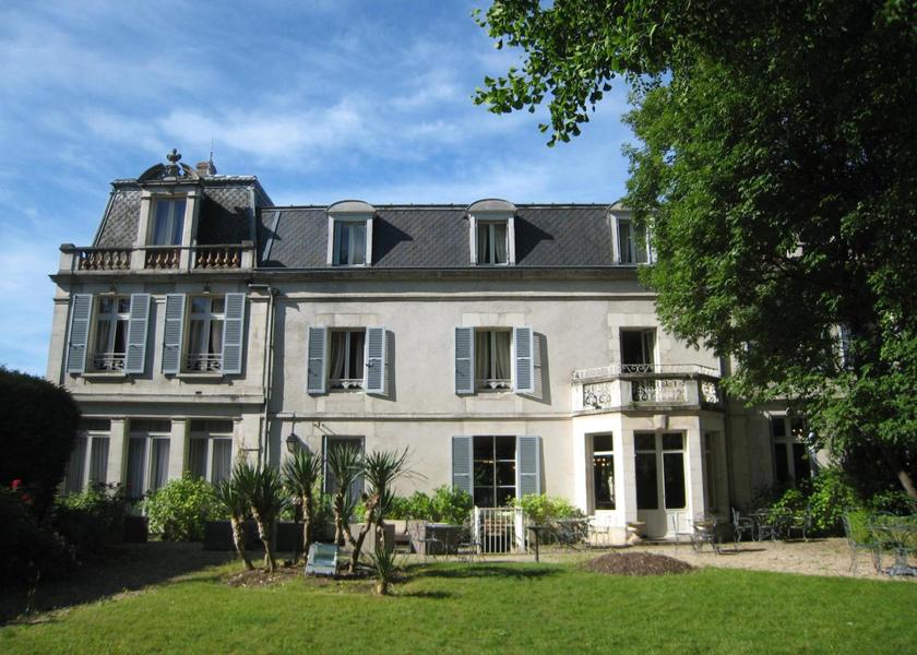 Bourgogne-Franche-Comte Auxerre balcony/terrace