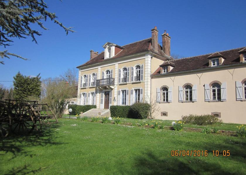 Bourgogne-Franche-Comte Auxerre exterior view