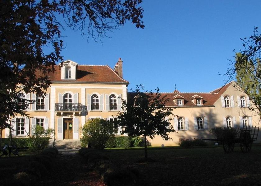 Bourgogne-Franche-Comte Auxerre exterior view