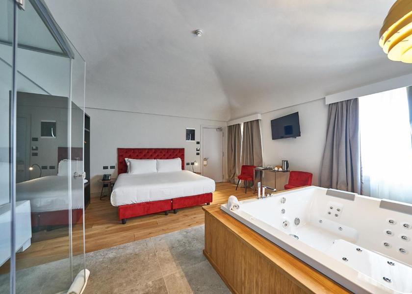 Piedmont Sandigliano Suite with Spa Bath