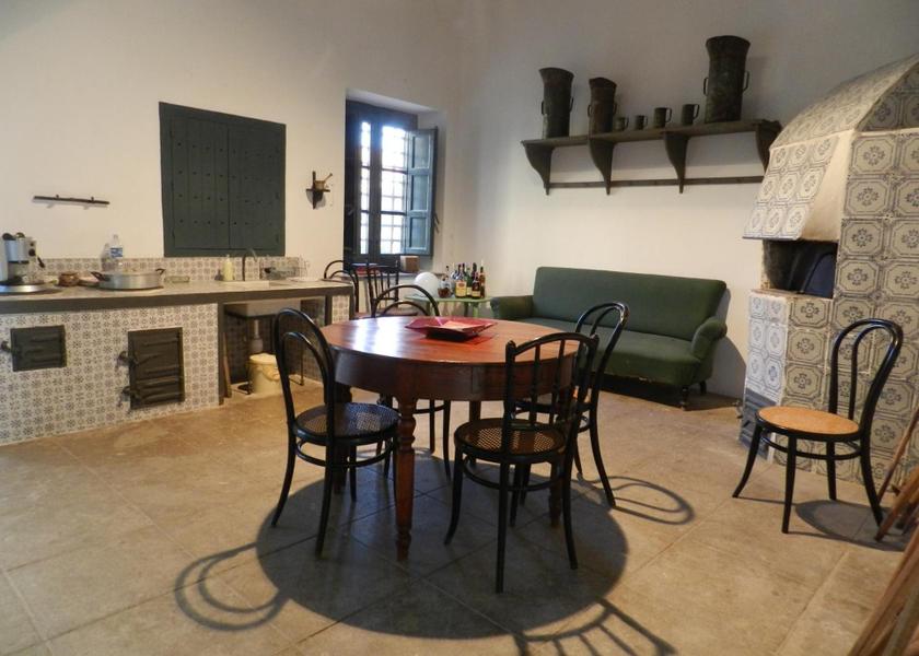 Sicily Alia Food & Dining