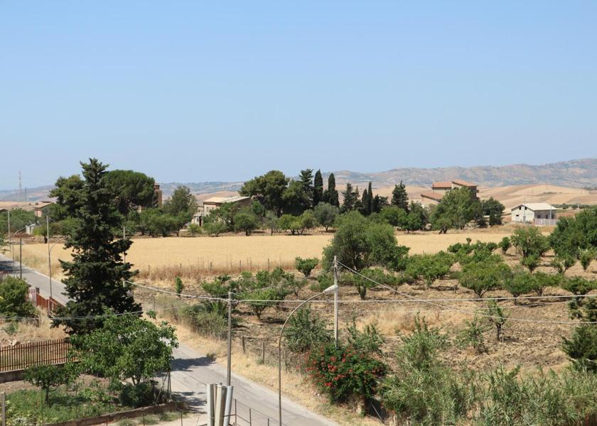 Sicily Aragona balcony/terrace