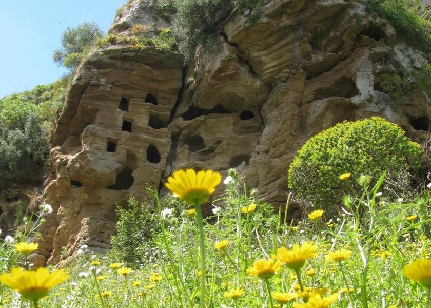 Sicily Aragona nearby attraction