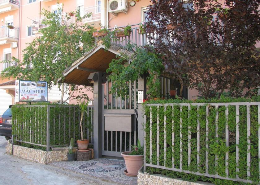 Sicily Aragona entrance