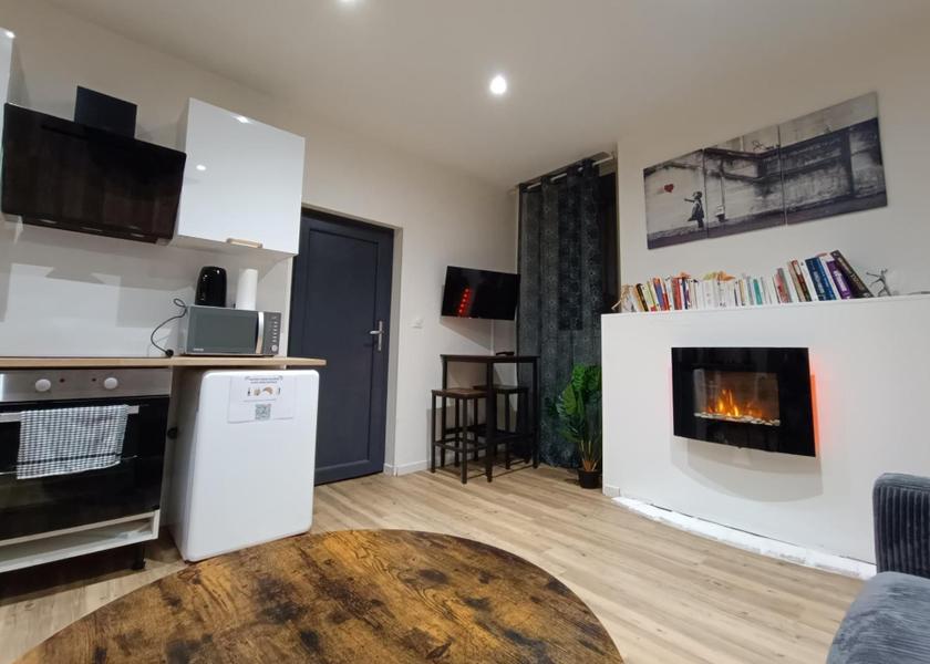 Bourgogne-Franche-Comté Nevers Apartment - Ground Floor