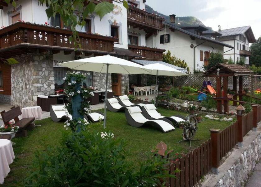 Veneto Auronzo di Cadore garden