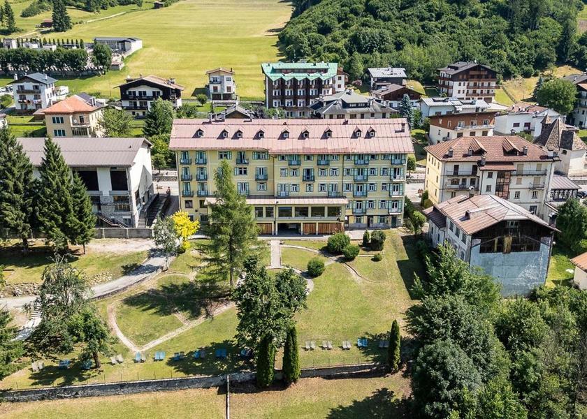 Veneto Auronzo di Cadore garden