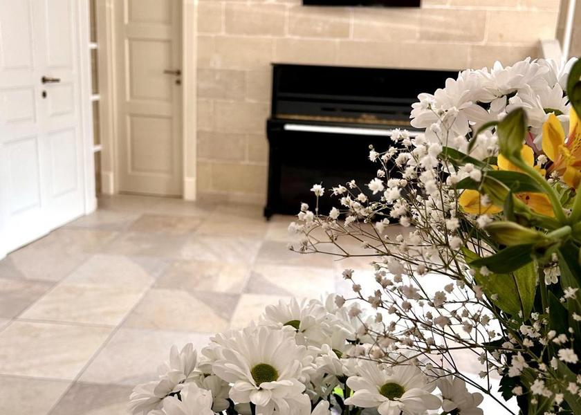 Puglia Avetrana shared lounge/tv area