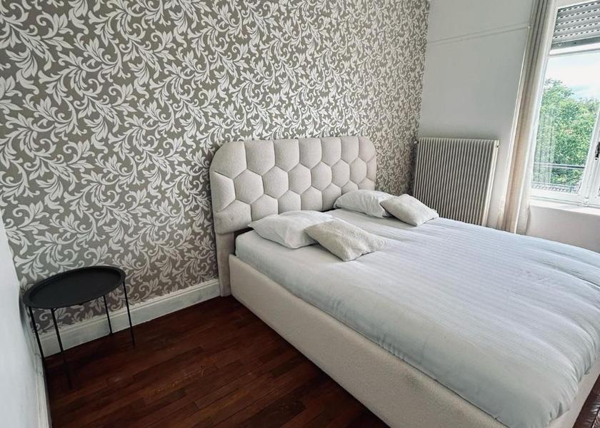 Centre - Loire Valley Vierzon Deluxe Family Suite