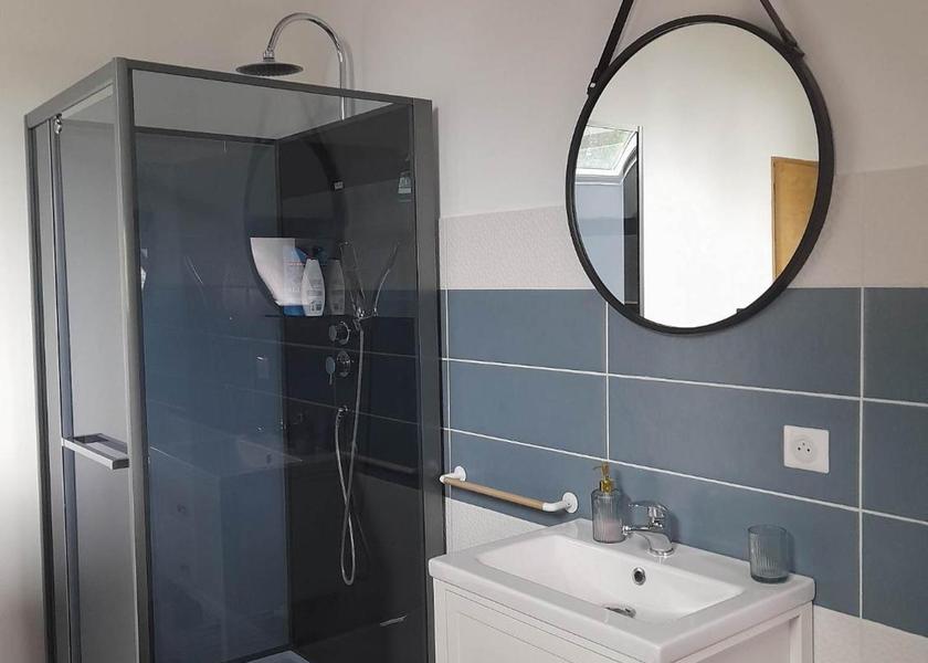 Brittany Rennes Double Room with Private Bathroom