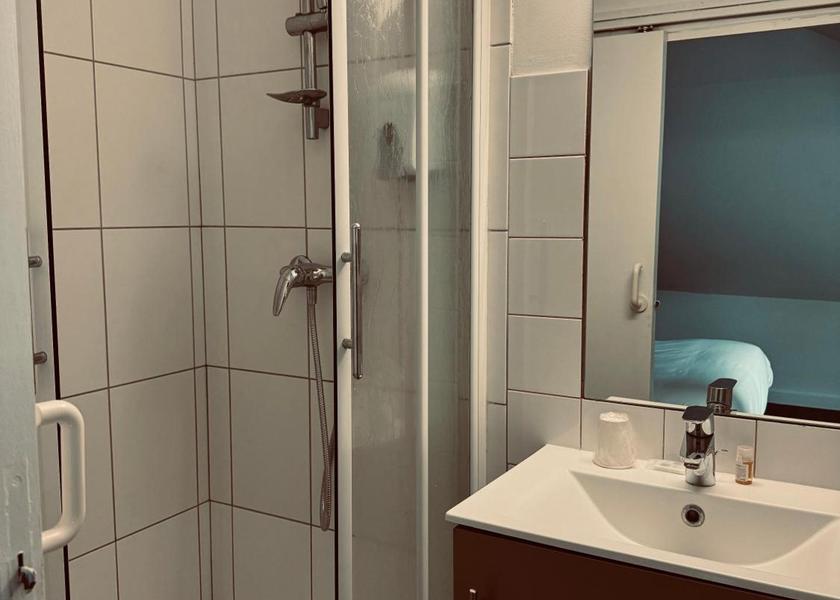 Nouvelle-Aquitaine Egletons Double Room with Private Bathroom