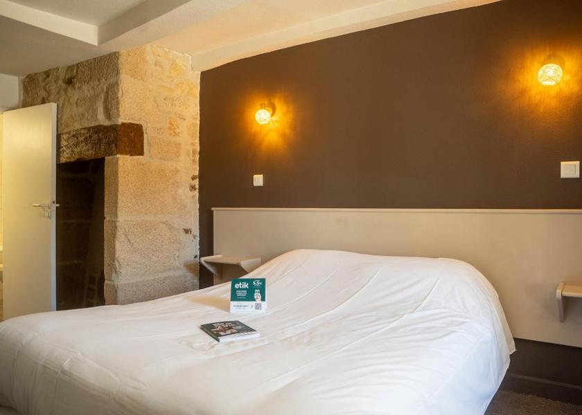 Nouvelle-Aquitaine Egletons Double Room with Private Bathroom