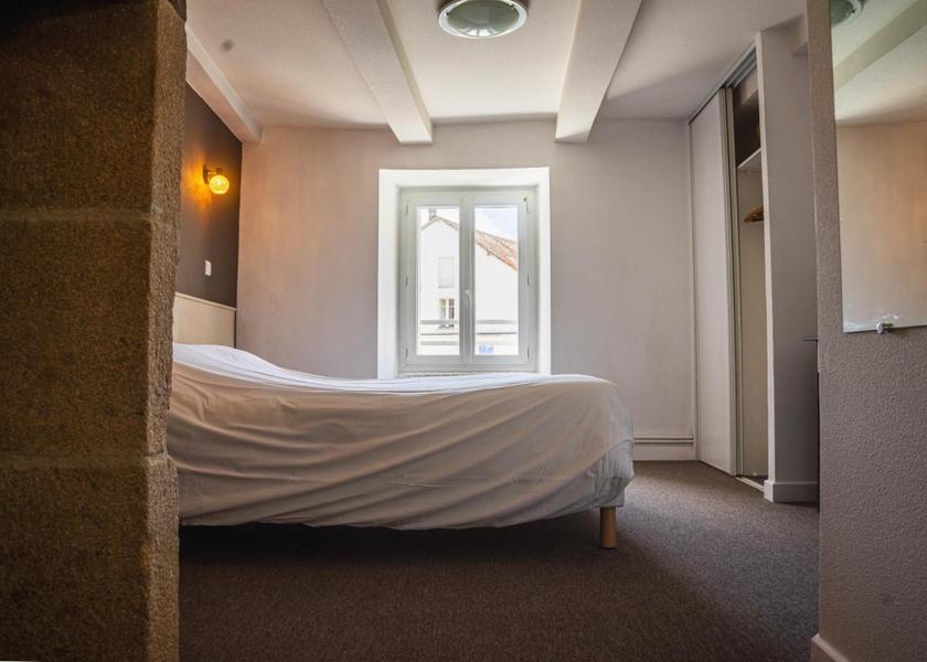 Nouvelle-Aquitaine Egletons Double Room with Private Bathroom