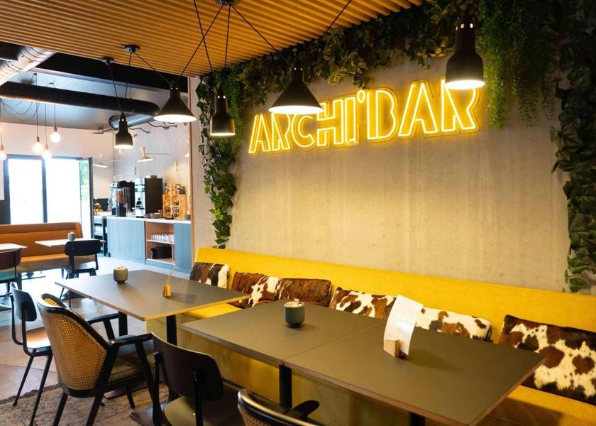 Centre - Loire Valley Dreux bar/lounge