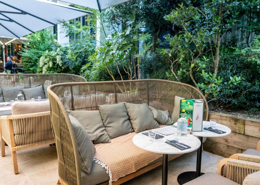 Auvergne-Rhone-Alpes Valence restaurant