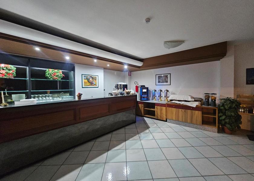 Veneto Falcade shared lounge/tv area