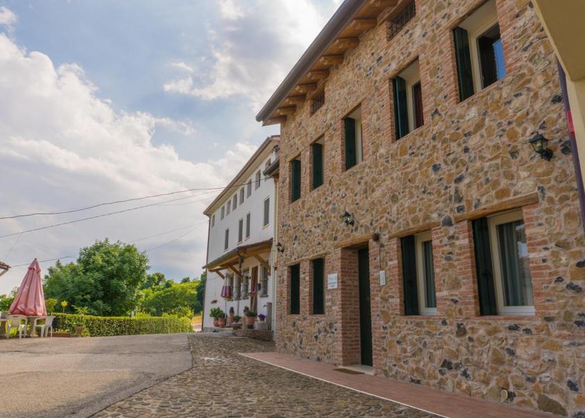 Veneto Fara Vicentino entrance