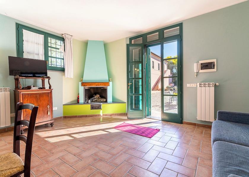 Tuscany Fauglia Living area