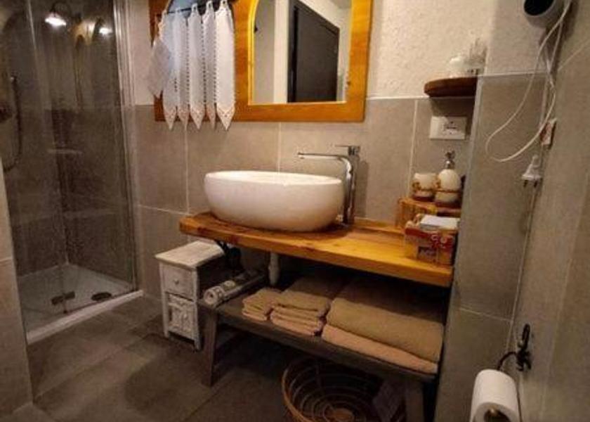 Trentino-Alto Adige Fondo Double Room with Private Bathroom