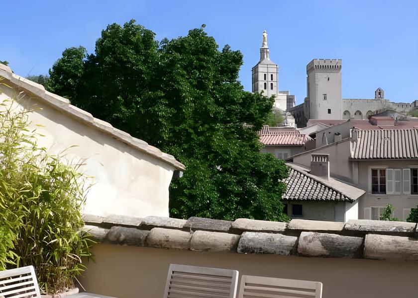 Provence-Alpes-Côte d'Azur Avignon exterior view