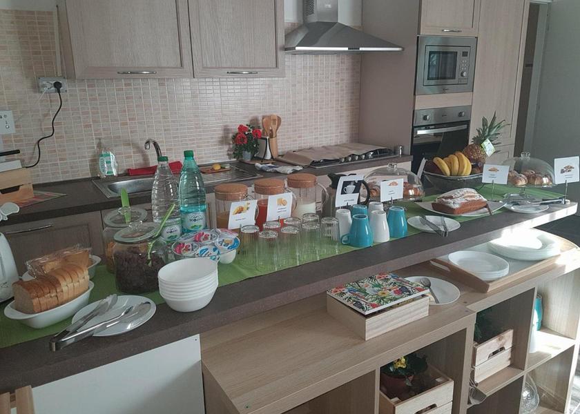 Sicily Gaggi food and beverages