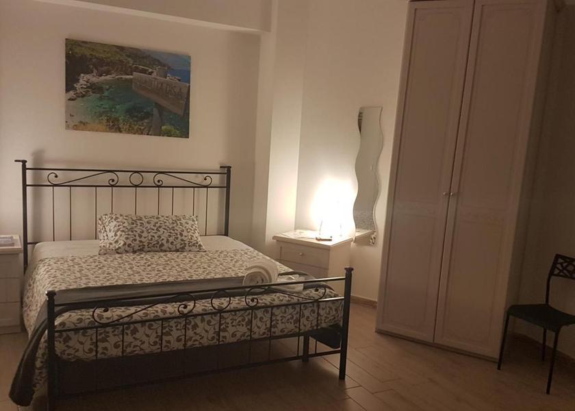 Sicily Gaggi Double Room with Private Bathroom