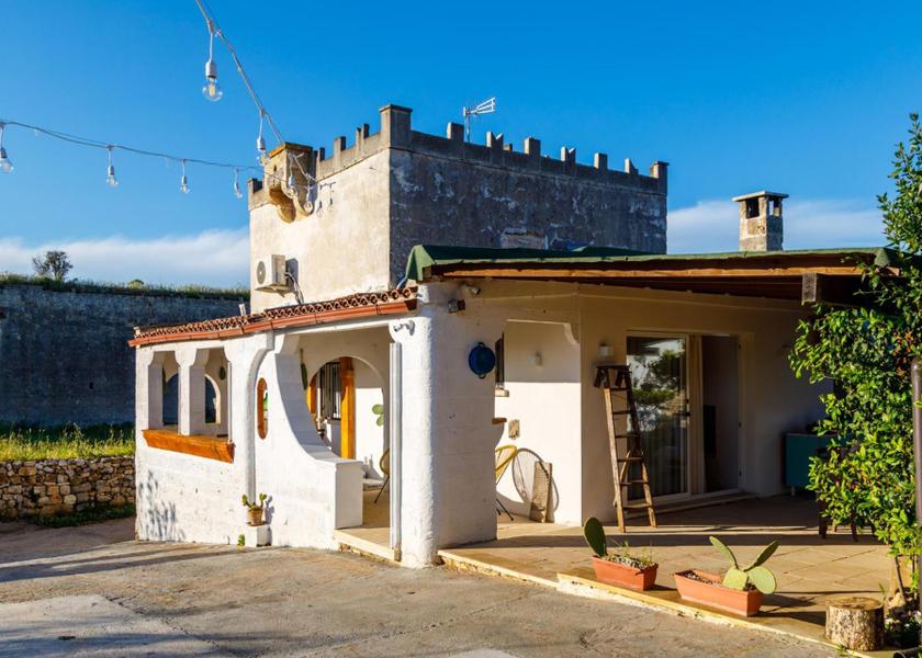 Puglia Galatone exterior view