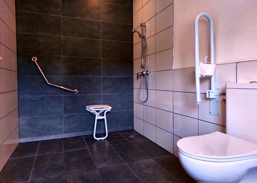 Brittany La Richardais Double Room with Private Bathroom