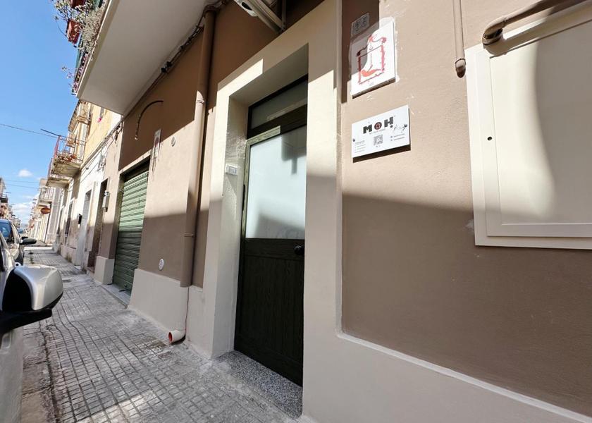 Puglia Grottaglie entrance