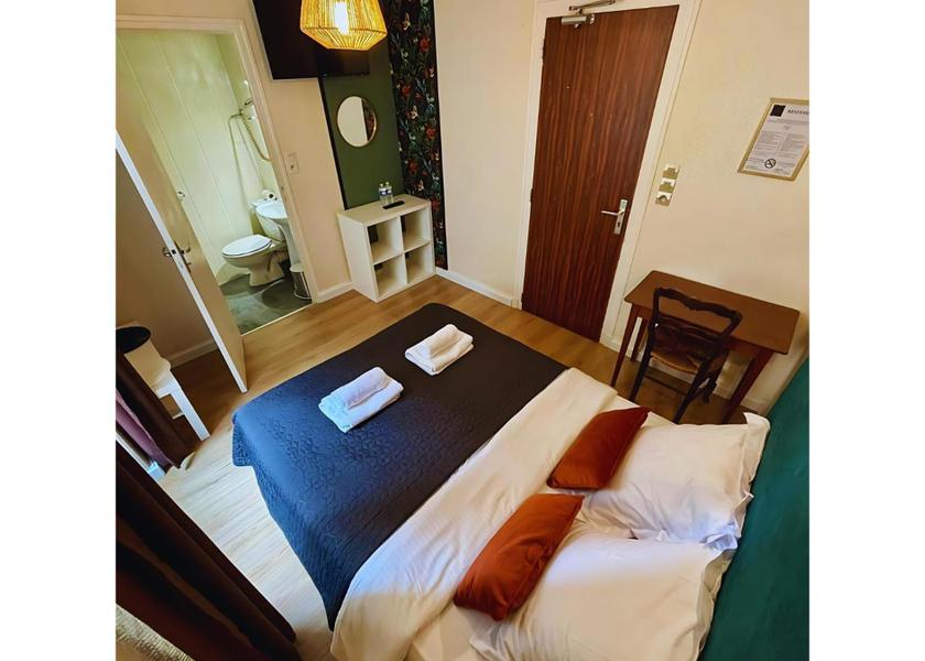 Normandy Pontorson Double Room with Private Bathroom