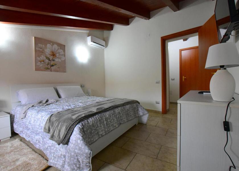 Sardinia Guspini Deluxe Double Room with Shower