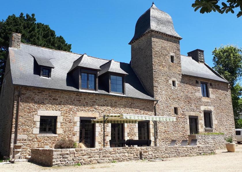 Brittany Lanvallay exterior view