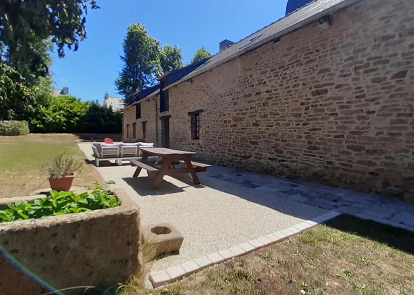 Brittany Lanvallay garden