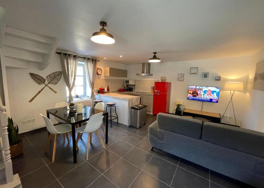 Brittany Lanvallay Public Areas