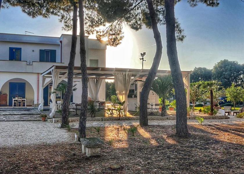 Puglia Lizzano exterior view