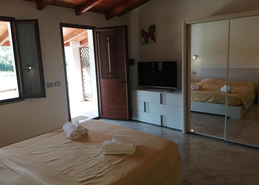 Sardinia Maracalagonis King Room