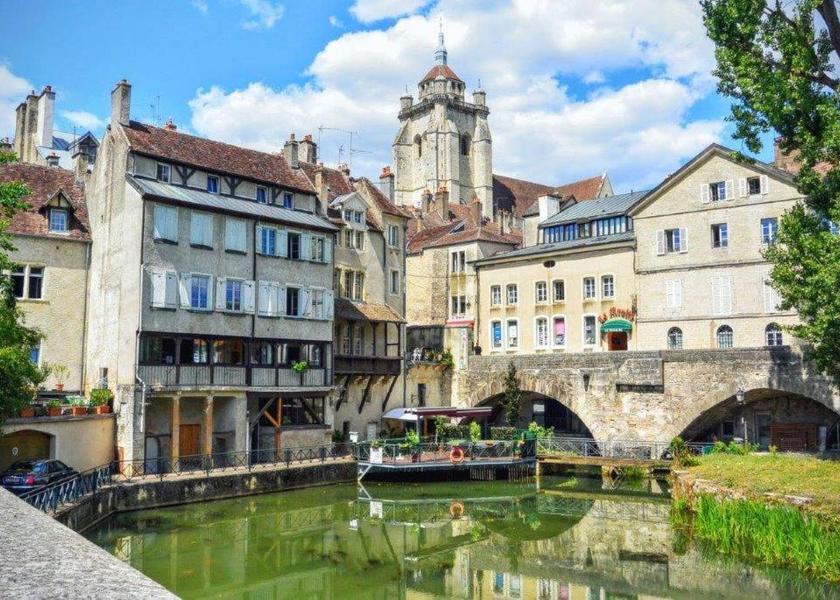 Bourgogne-Franche-Comté Dole nearby attraction