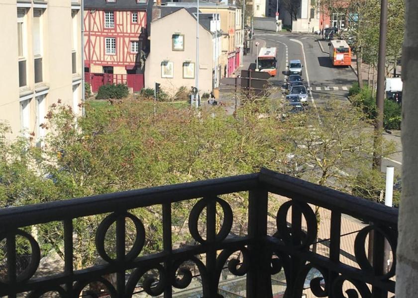 Pays de la Loire Le Mans balcony/terrace