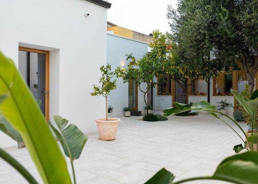 Sardinia Monserrato garden