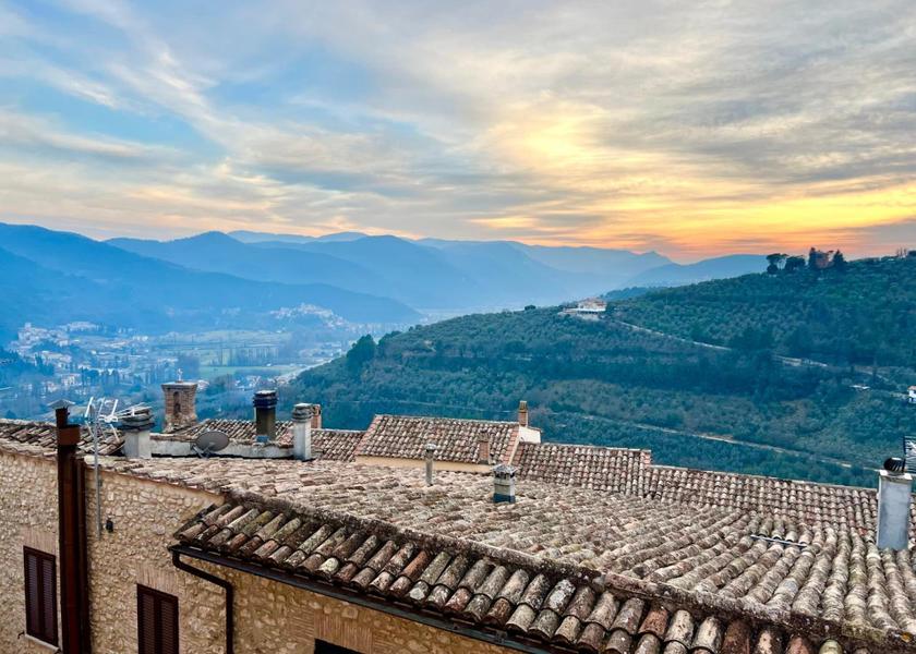 Umbria Montefranco surrounding environment