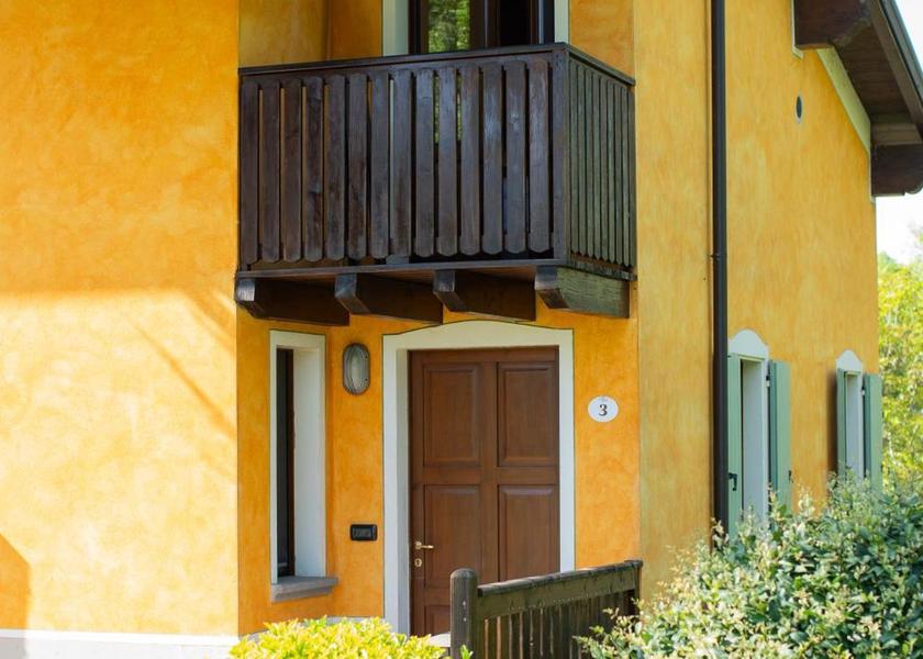 Lombardy Monzambano balcony/terrace