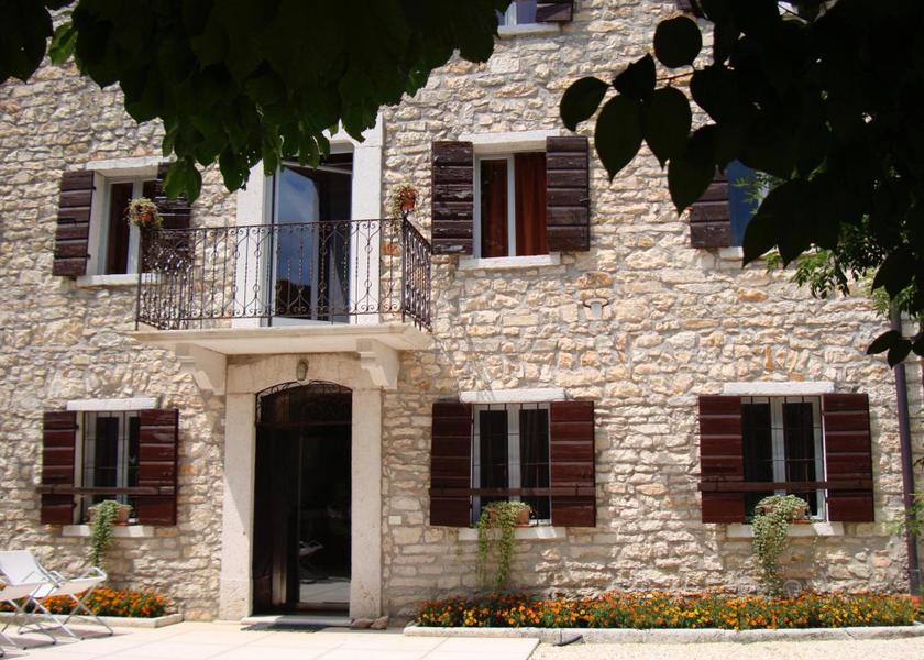 Veneto Negrar entrance