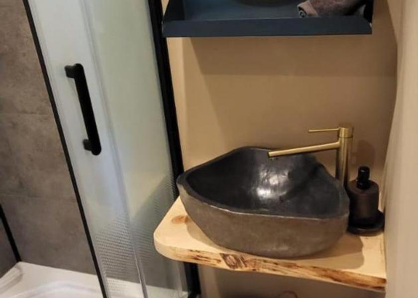 Brittany Cancale bathroom