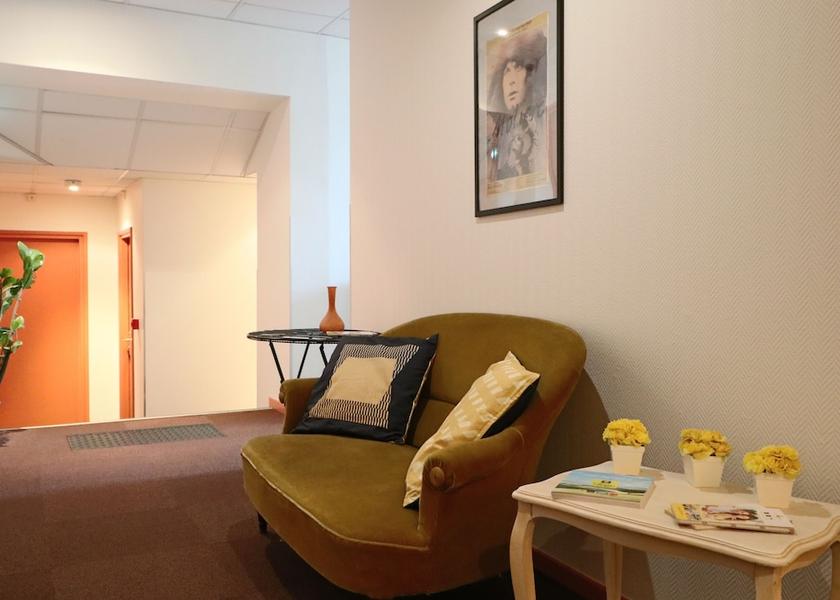 Grand Est Thionville Hallway