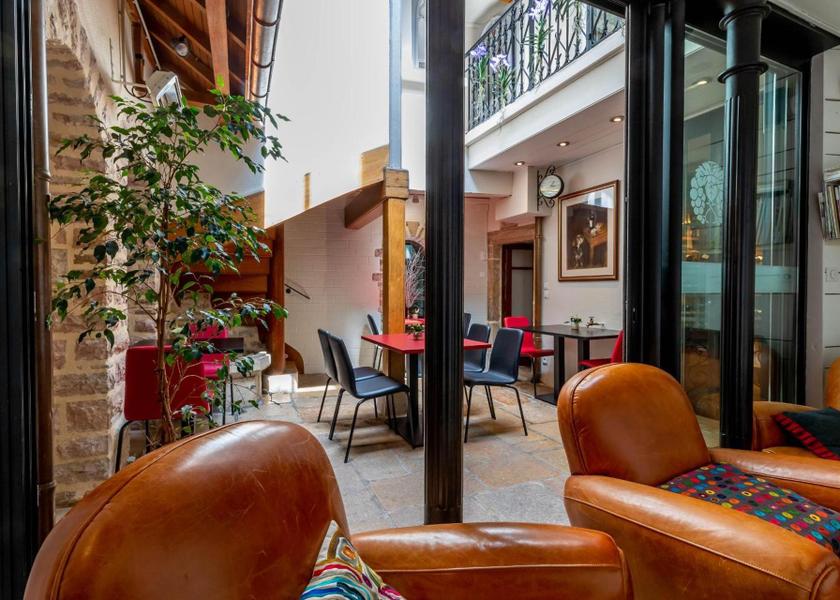 Bourgogne-Franche-Comte Beaune facilities