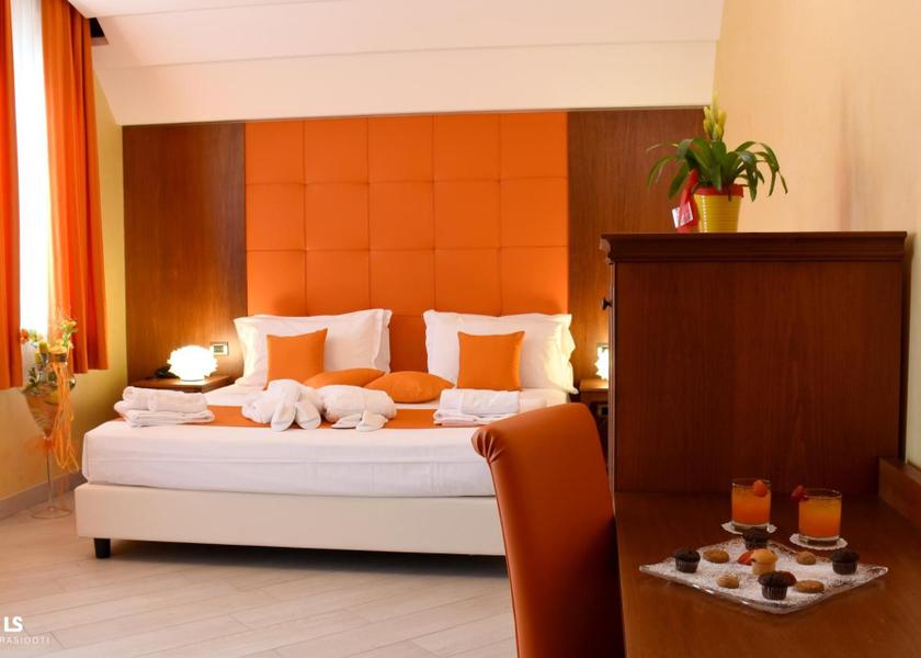 Sicily Oliveri Executive Suite